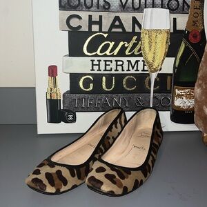 Authentic Christian Louboutin Leopard Print Pony Hair Flats Size 39 / si…